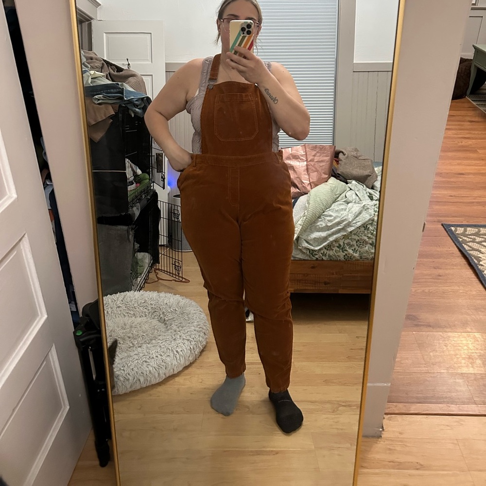 ModCloth Corduroy Rust colored Overalls - Picture 4 of 6